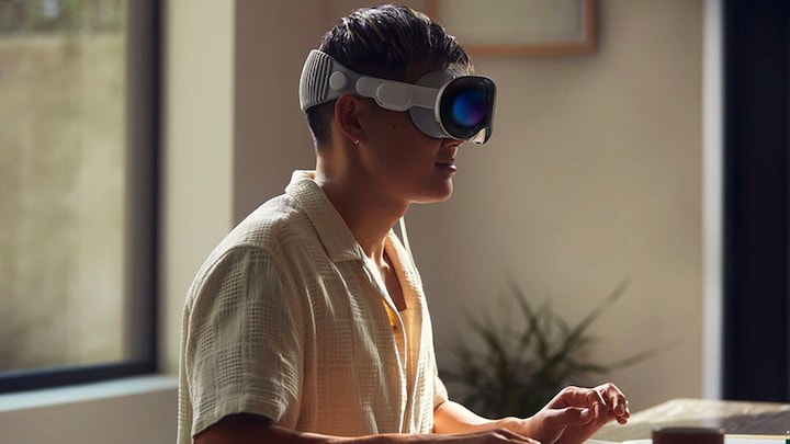 Apple’s Vision Pro is facing some massive production issues, budget version likely to be cancelled