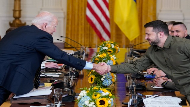 Ukraine's Zelenskyy wins support from US President Biden but faces US sceptics Ukraine's Zelenskyy wins support from US President Biden but faces US sceptics