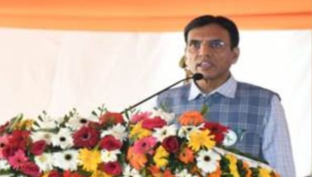 'Donate blood when alive & organs after death': Health minister leads 8,000 people to take pledge in Agra 'Donate blood when alive & organs after death': Health minister leads 8,000 people to take pledge in Agra