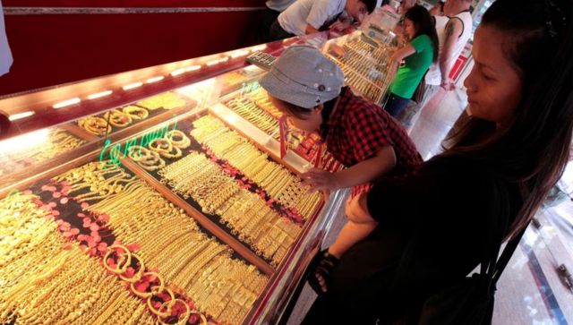 China gold premiums ease as safe-haven buying cools on stimulus hopes China gold premiums ease as safe-haven buying cools on stimulus hopes
