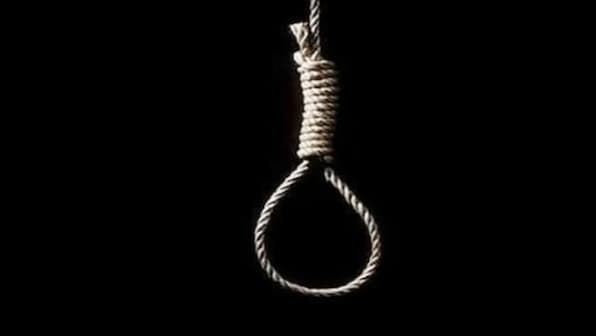 Iran sentences four to death over spurious liquor that killed 17
