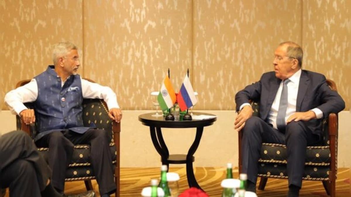 S Jaishankar meets his Russian counterpart Sergey Lavrov; discuss East Asia Summit, G20 issues – Firstpost