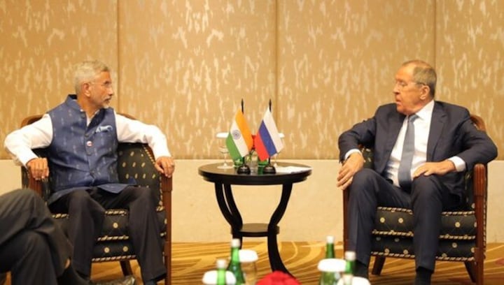 S Jaishankar meets his Russian counterpart Sergey Lavrov; discuss East Asia Summit, G20 issues