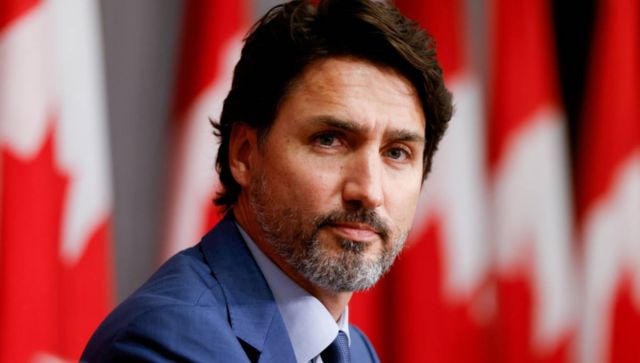 Justin Trudeau and team to stay another night in India after plane develops technical snag Justin Trudeau and team to stay another night in India after plane develops technical snag