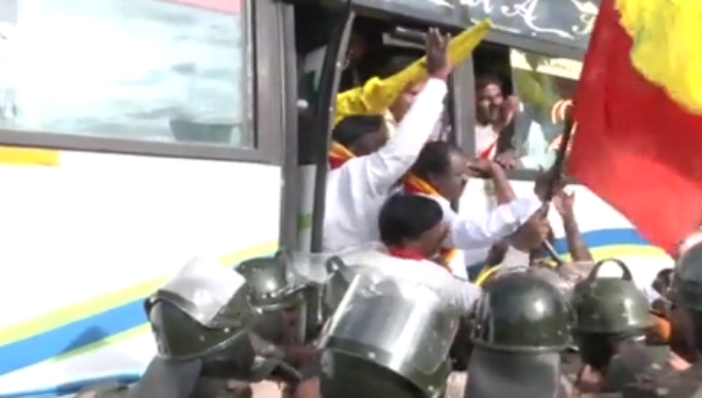 Karnataka bandh: 50 members of pro-Kannada organisations protesting over Cauvery water issue detained Karnataka bandh: 50 members of pro-Kannada organisations protesting over Cauvery water issue detained