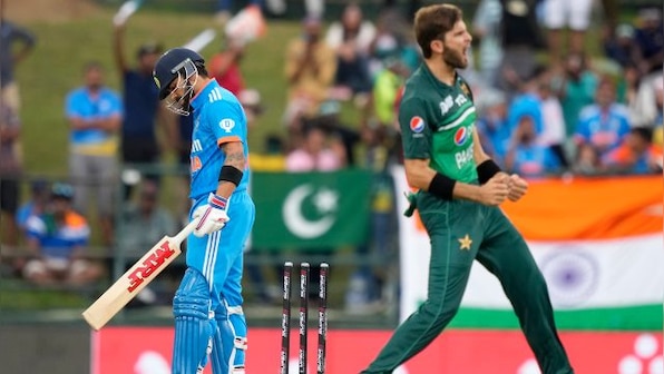 India vs Pakistan: Shaheen Afridi stuns India by dismissing Rohit Sharma and Virat Kohli; Watch videos
