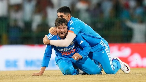 Kuldeep Yadav has no mystery, but he is the best spinner: Aakash Chopra