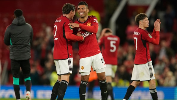 Manchester United thrash Crystal Palace to reach League Cup 4th round as as Wolves, Luton crash