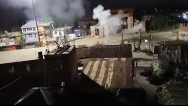 Mob tries to attack Manipur CM’s ancestral family home in Imphal, army foils bid Mob tries to attack Manipur CM’s ancestral family home in Imphal, army foils bid