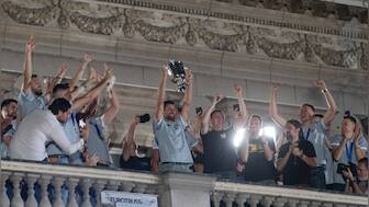 Novak Djokovic breaks down during US Open title celebration in Serbia - WATCH 