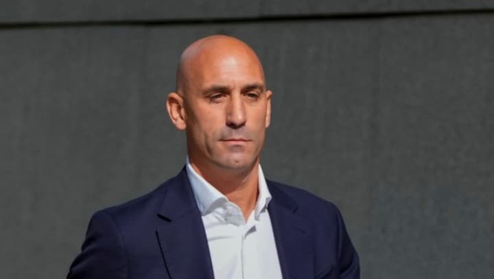 Ex- Spanish football president Luis Rubiales given restraining order after denying wrongdoing in 'kiss' controversy