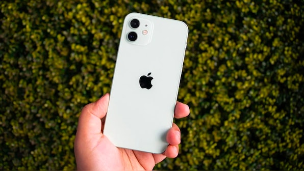 Software Tweaks to Fight Radiation: Apple to push OTA to EU iPhones after getting banned by France
