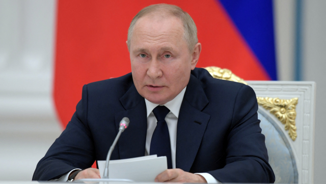 Vladimir Putin accuses IOC of 'ethnic discrimination' against Russians Vladimir Putin accuses IOC of 'ethnic discrimination' against Russians