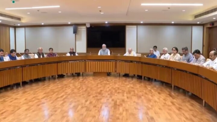 Union Cabinet clears Women's Reservation Bill in key meeting, claim reports