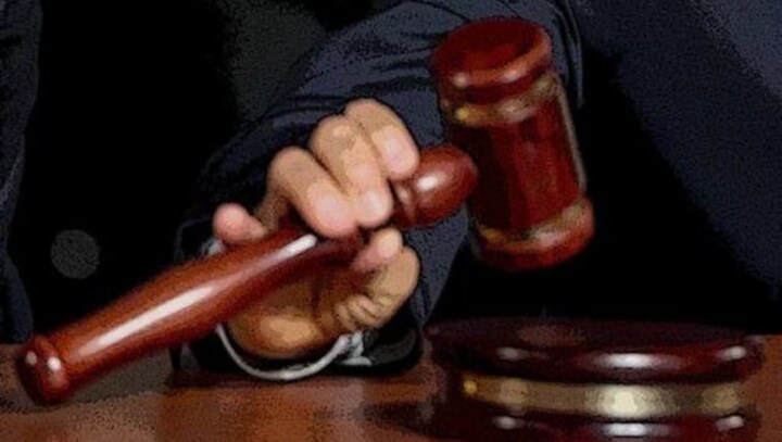 US's oldest federal judge, 96, suspended over mental competency concerns
