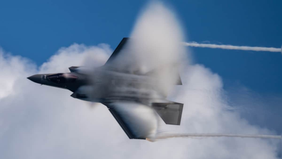 US frontline F-35 jet goes missing after pilot ejects