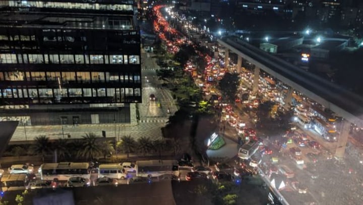 Why is everyone talking about Bengaluru's traffic jam? What went wrong?