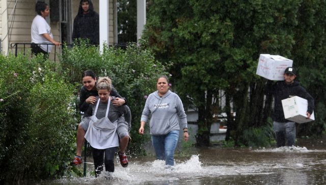 State of Emergency declared in New York amid torrential rainfall State of Emergency declared in New York amid torrential rainfall