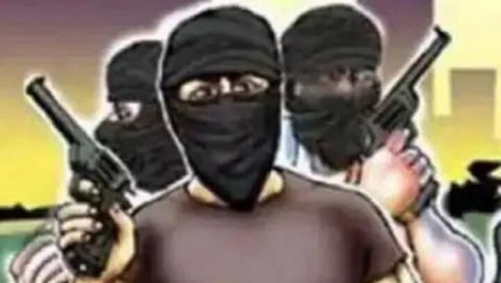 Brazen bank heist shakes Chhattisgarh: Robbers make away with Rs 5.6cr, stab bank manager