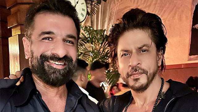 Eijaz Khan shares throwback gold with 'Jawan' Shah Rukh Khan Eijaz Khan shares throwback gold with 'Jawan' Shah Rukh Khan