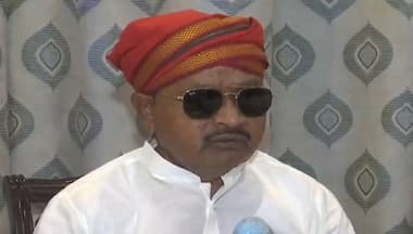 Cracks in I.N.D.I.A Alliance: WATCH as JD(U) leader calls Lalu Yadav 'crazy'