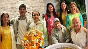 Hrithik Roshan celebrates Ganpati visarjan with family, ladylove Saba Azad joins him 