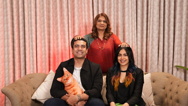 Watch: Sima Taparia of Netflix's 'Indian Matchmaking' fame makes a match between Jubin Nautiyal and Adah Sharma Watch: Sima Taparia of Netflix's 'Indian Matchmaking' fame makes a match between Jubin Nautiyal and Adah Sharma