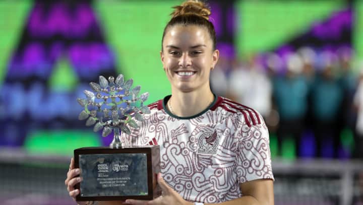 Maria Sakkari beats Caroline Dolehide for WTA Guadalajara title