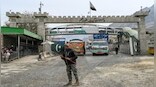 No trade via Torkham border for second day as Pakistan, Afghanistan fail to address visa issue
