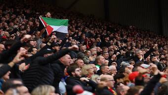 Manchester United, Liverpool fans claim they were evicted from stadiums for displaying Palestine flag