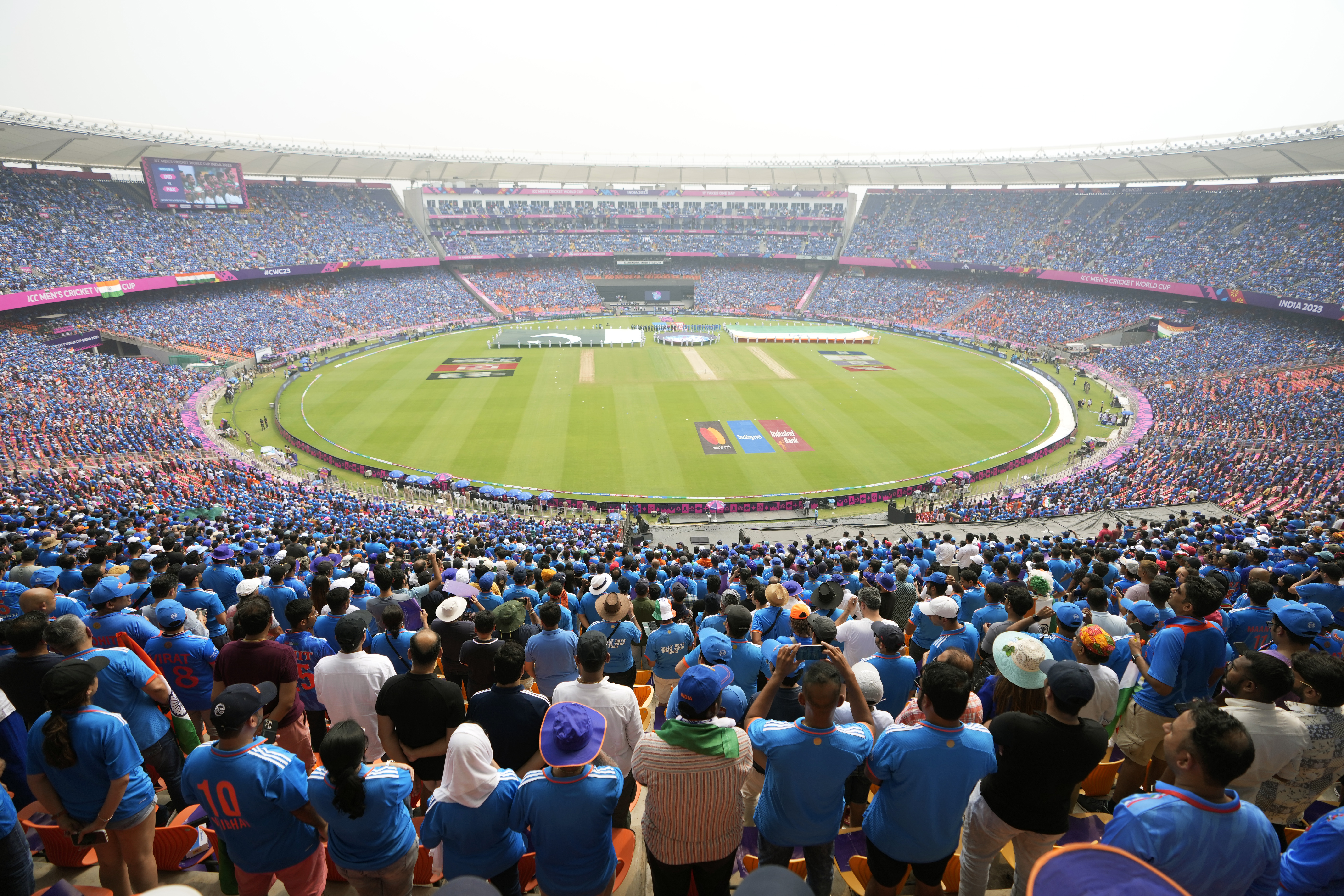 India vs Pakistan: 'Goosebumps' as fans sing national anthem at Ahmedabad's Narendra Modi Stadium India vs Pakistan: 'Goosebumps' as fans sing national anthem at Ahmedabad's Narendra Modi Stadium