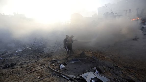 Why is Israel attacking south Gaza after ordering civilians to go there?