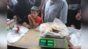 How thousands are struggling to secure bread amidst the dire food shortages in Gaza