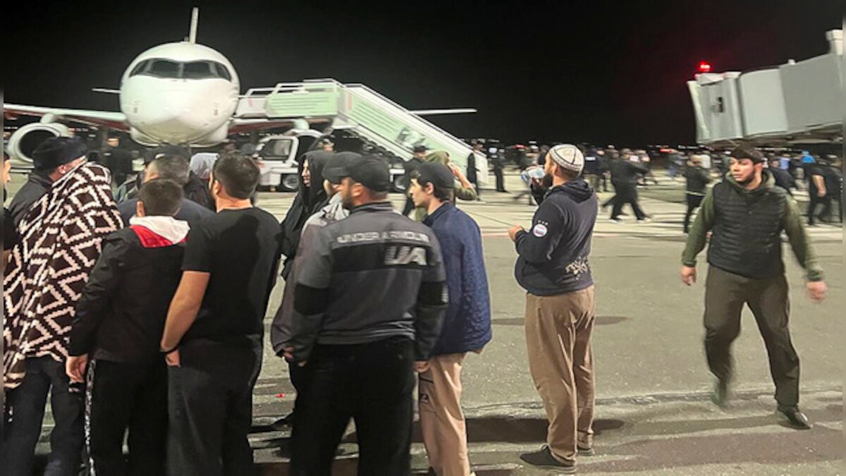 Russian authorities detain 80 people over Dagestan airport hunt for Jews