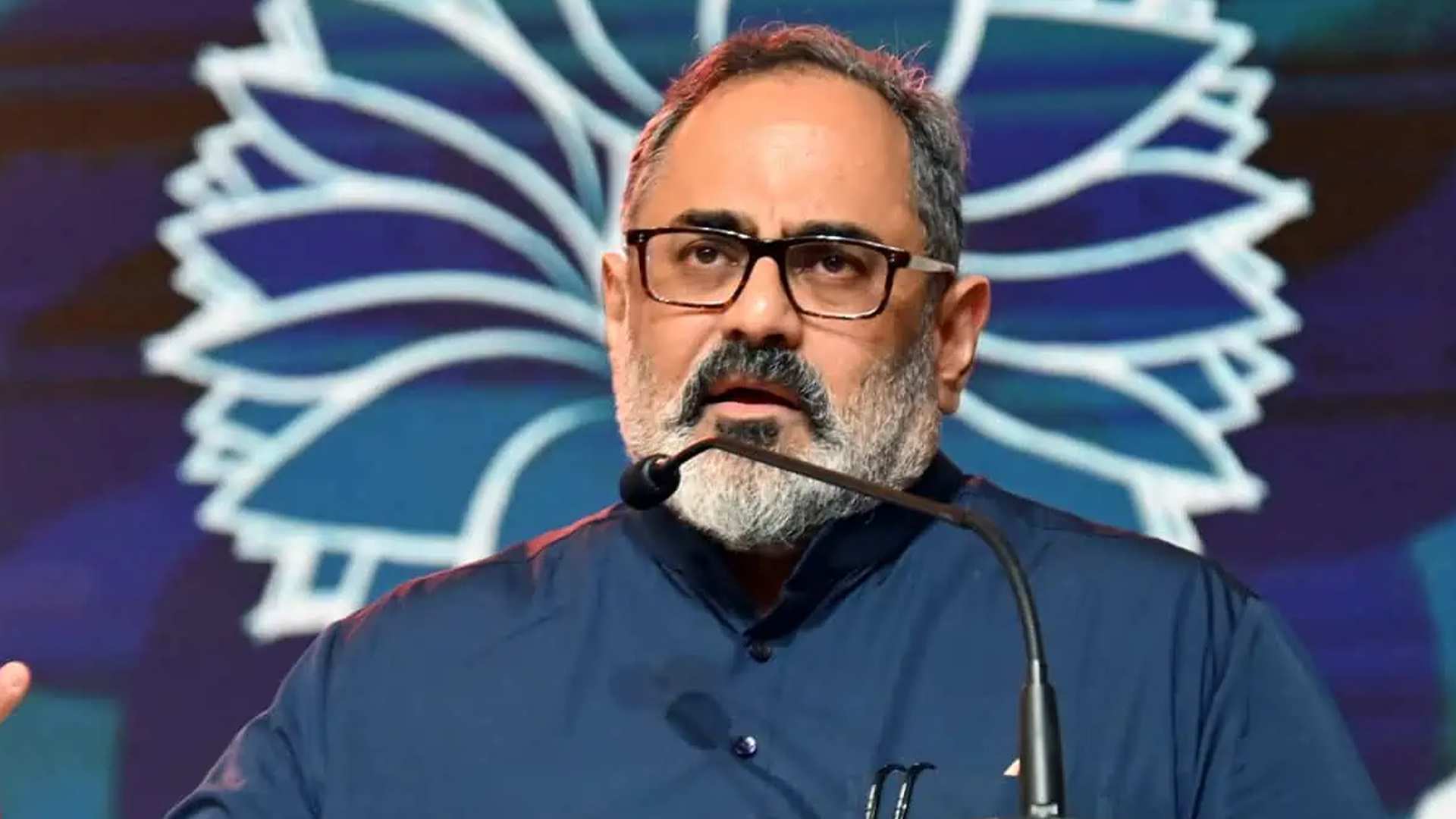 'Big Day': IT Min Rajeev Chandrasekhar hails MoUs with IBM on Semiconductors, AI, Quantum Computing 'Big Day': IT Min Rajeev Chandrasekhar hails MoUs with IBM on Semiconductors, AI, Quantum Computing