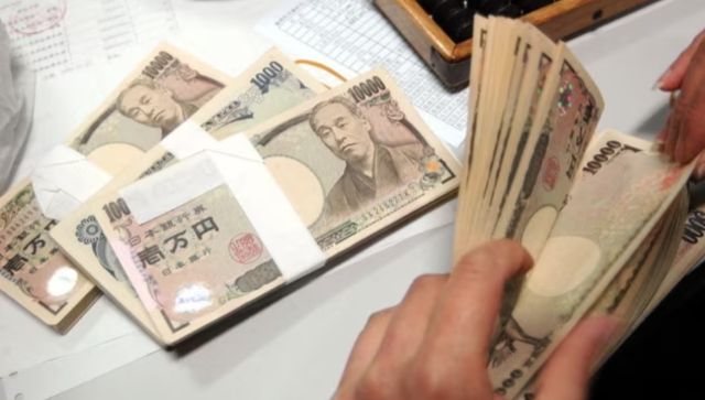 Japan keeps markets guessing on yen intervention, warns against sharp falls Japan keeps markets guessing on yen intervention, warns against sharp falls