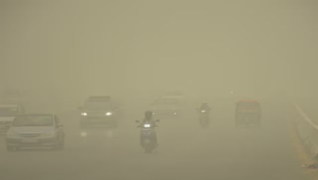 Delhi govt will re-launch 'Red light on Gaadi off' campaign from Thursday to contain vehicular pollution Delhi govt will re-launch 'Red light on Gaadi off' campaign from Thursday to contain vehicular pollution