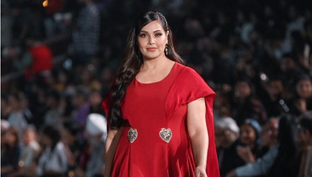 Bipasha Basu In Formal Anarkali Dress | Zeenat Style