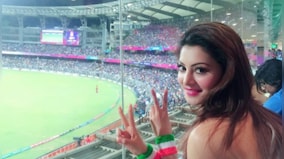 Urvashi Rautela loses '24 carat real gold' iPhone during IND-PAK World Cup match; internet has hilarious reactions