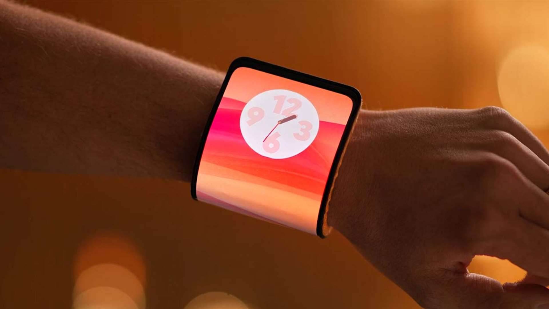 Forget Foldables, Bendables Are In: Motorola unveils concept smartphone that can wrap around wrists Forget Foldables, Bendables Are In: Motorola unveils concept smartphone that can wrap around wrists