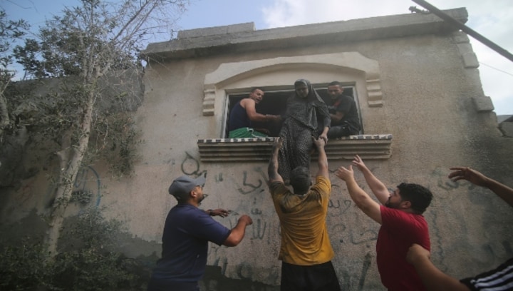 Israel-Hamas war: Scores killed in Gaza strikes as new aid convoy of 17 trucks arrives