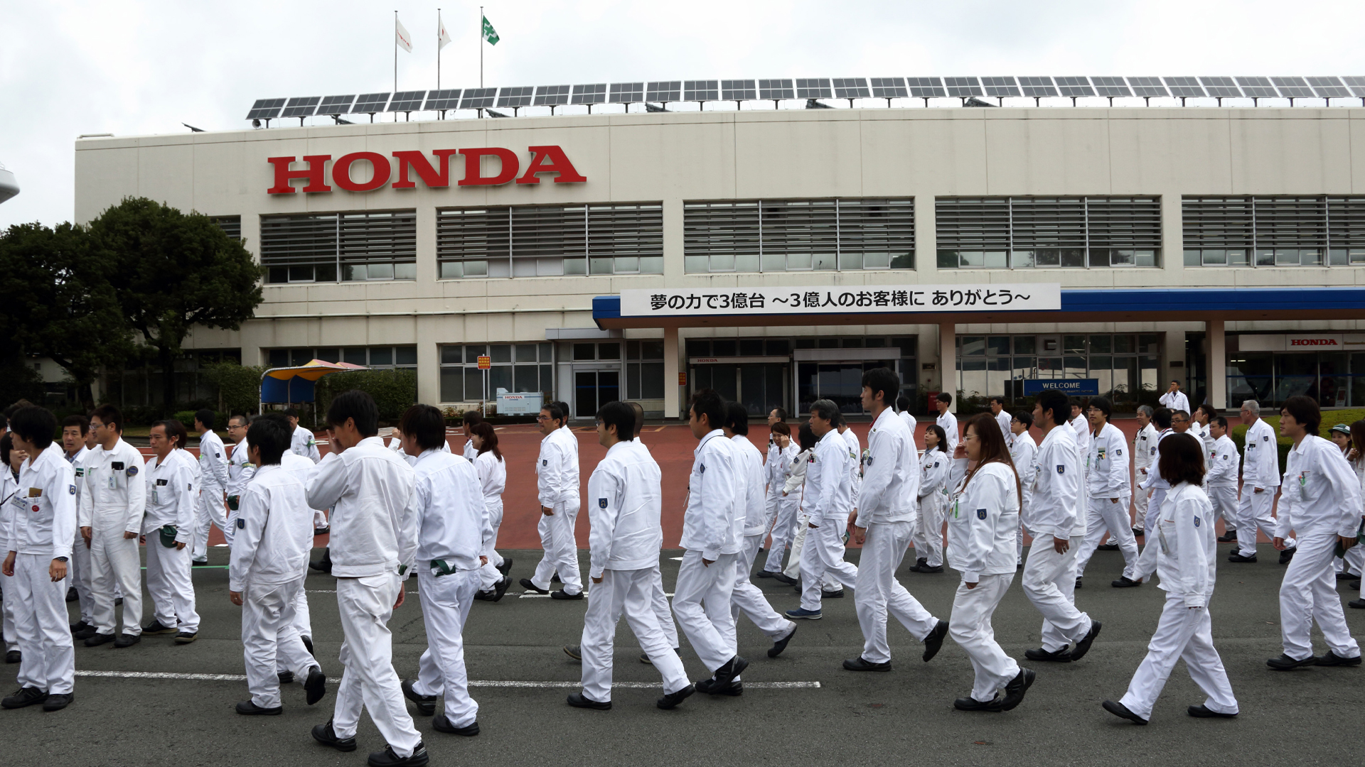Honda all set to launch their own self-driving cab service in Japan by 2026, announces CEO Honda all set to launch their own self-driving cab service in Japan by 2026, announces CEO