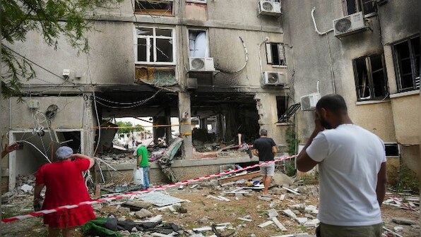 1,500 bodies of Hamas militants found in Israel as it claims full control over border