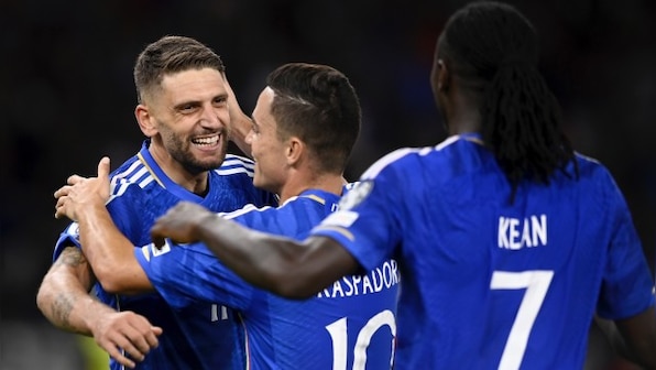 Euro 2024 Qualifying: Italy cruise as Denmark edge towards berth