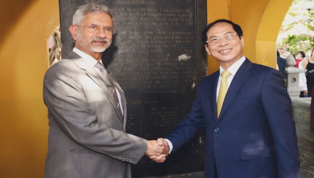 EAM S Jaishankar arrives in Vietnam, to co-chair 18th Joint Commission Meeting tomorrow EAM S Jaishankar arrives in Vietnam, to co-chair 18th Joint Commission Meeting tomorrow