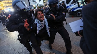 Palestine supporters unhappy as France, Germany crack down on protests