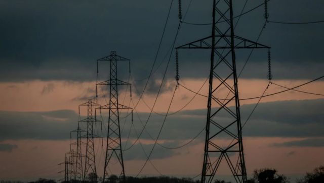 British regulator clears plan to pay homes to use less power this winter British regulator clears plan to pay homes to use less power this winter