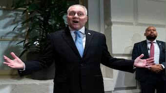 Race for US House speaker in chaos as Republican nominee Steve Scalise drops out