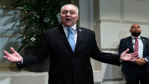 Race for US House speaker in chaos as Republican nominee Steve Scalise drops out