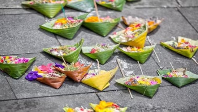 Pitra Moksha Amavasya: How life is a continuum that neither begins with birth nor ends with death Pitra Moksha Amavasya: How life is a continuum that neither begins with birth nor ends with death